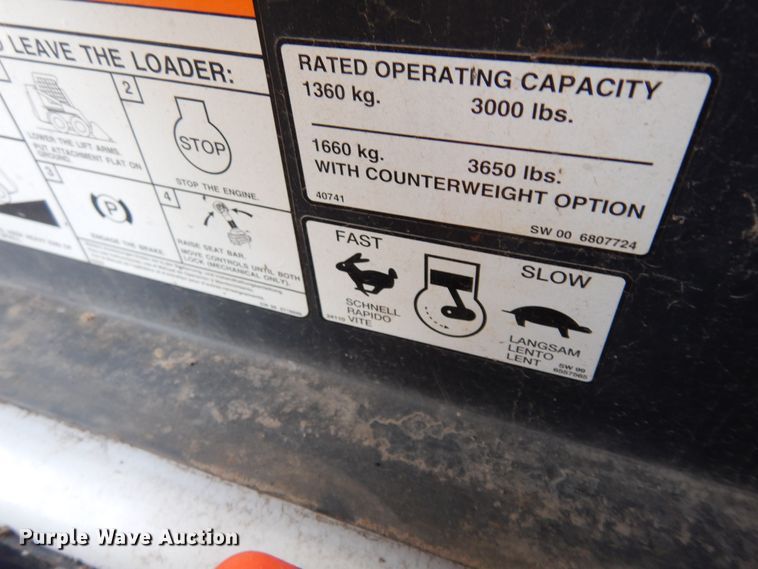 image for item DI6911 2001 Bobcat 963  skid steer loader