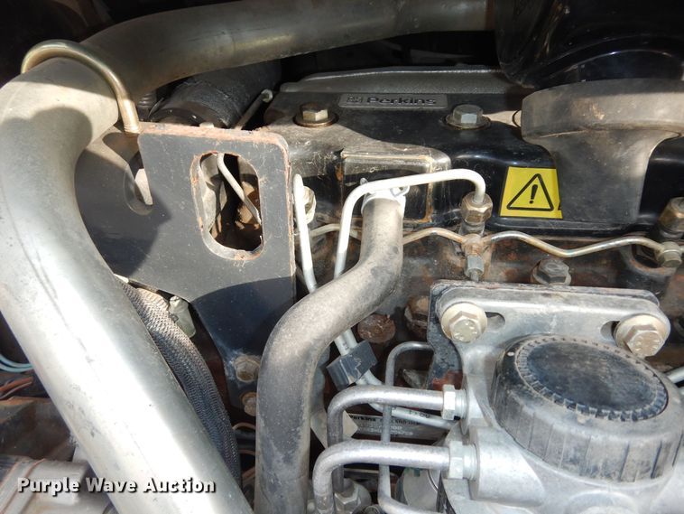 image for item DI6911 2001 Bobcat 963  skid steer loader