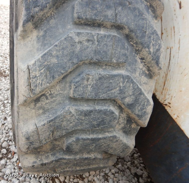 image for item DI6911 2001 Bobcat 963  skid steer loader