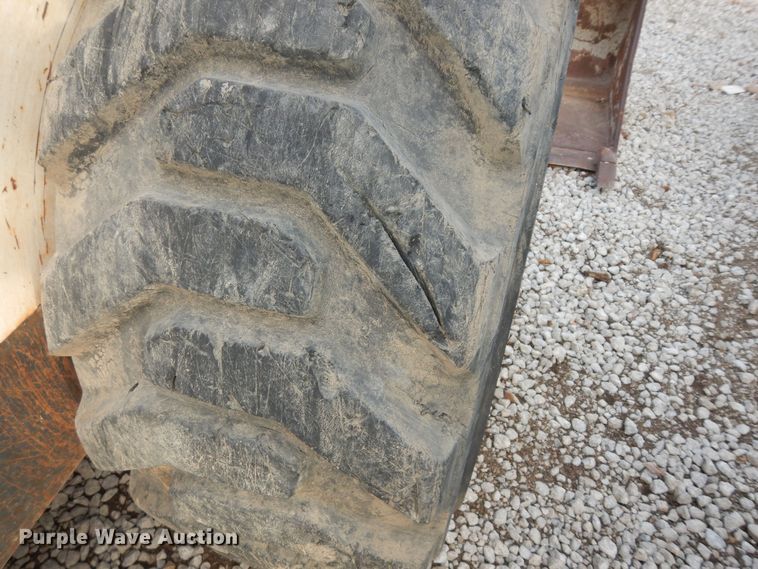 image for item DI6911 2001 Bobcat 963  skid steer loader