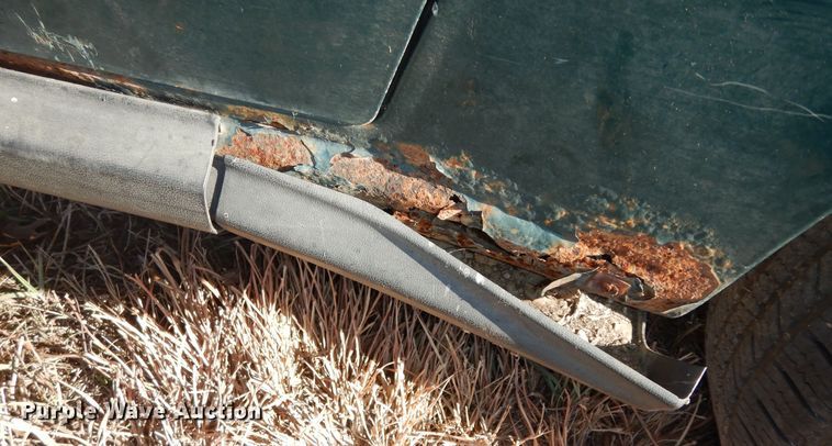 image for item DI6934 1997 Geo Tracker