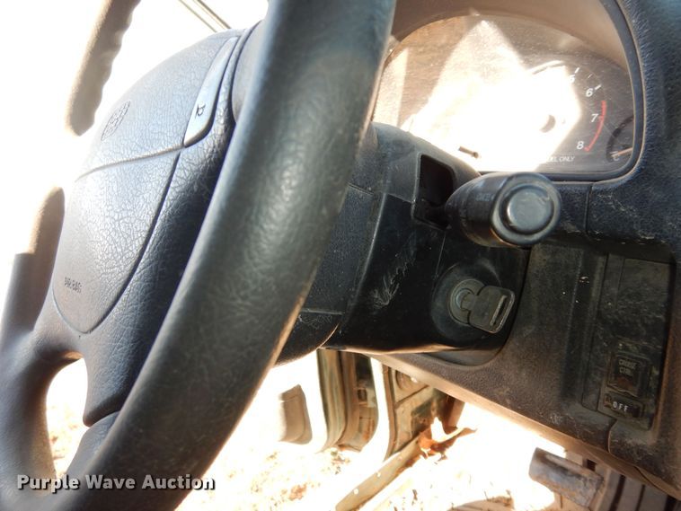 image for item DI6934 1997 Geo Tracker