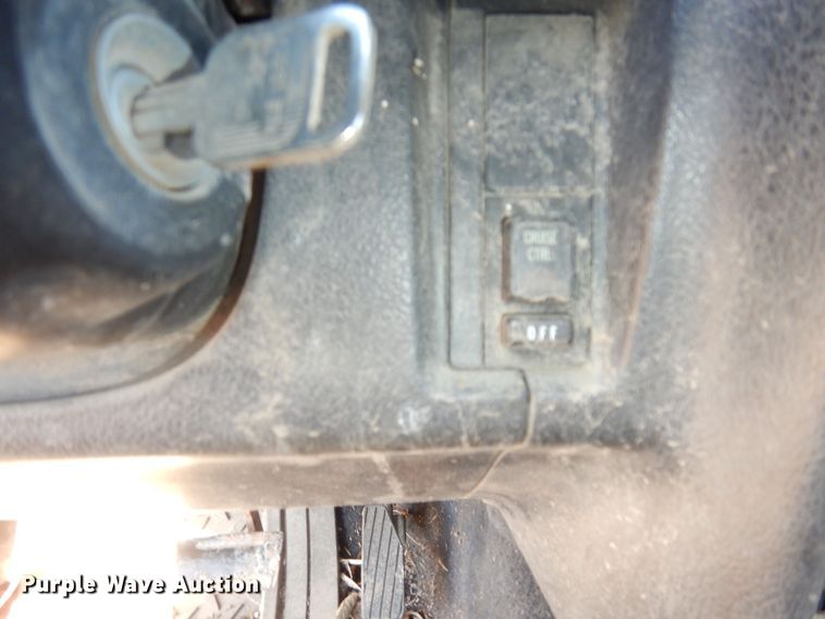 image for item DI6934 1997 Geo Tracker