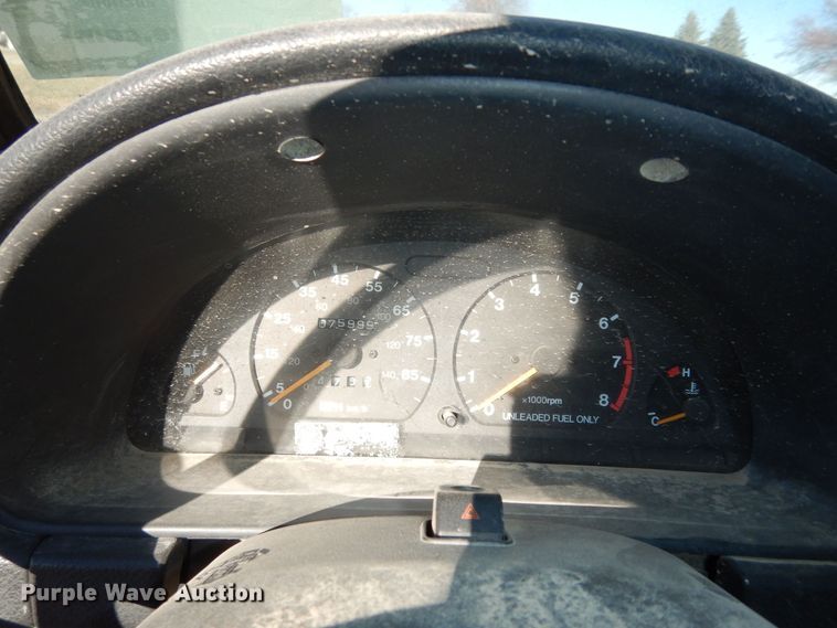 image for item DI6934 1997 Geo Tracker