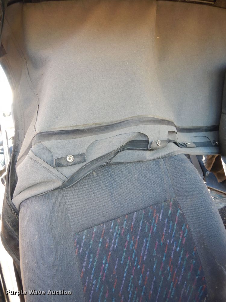 image for item DI6934 1997 Geo Tracker