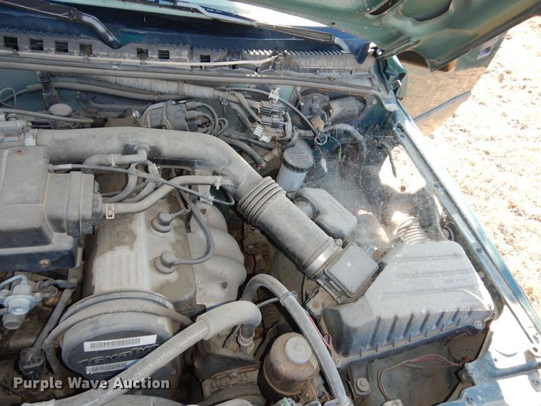 image for item DI6934 1997 Geo Tracker