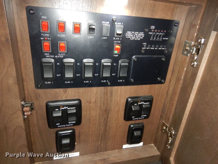 image for item DI6972 2018 Open Range 427BHS  camper