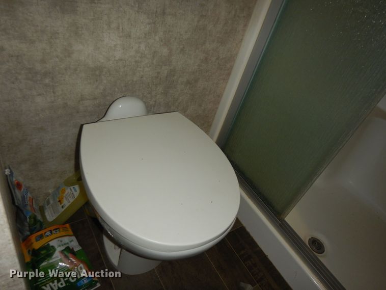 image for item DI6972 2018 Open Range 427BHS  camper