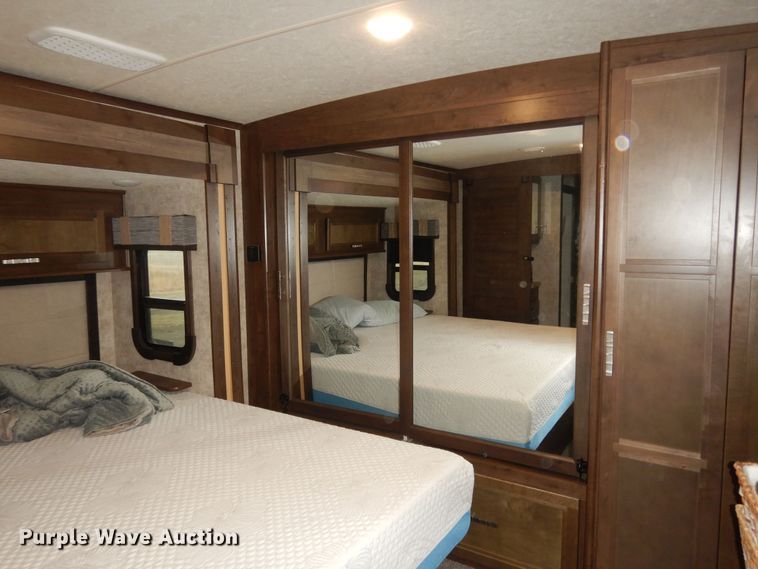 image for item DI6972 2018 Open Range 427BHS  camper