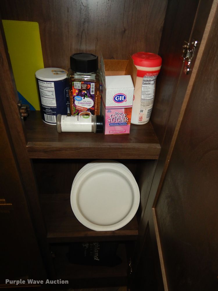 image for item DI6972 2018 Open Range 427BHS  camper