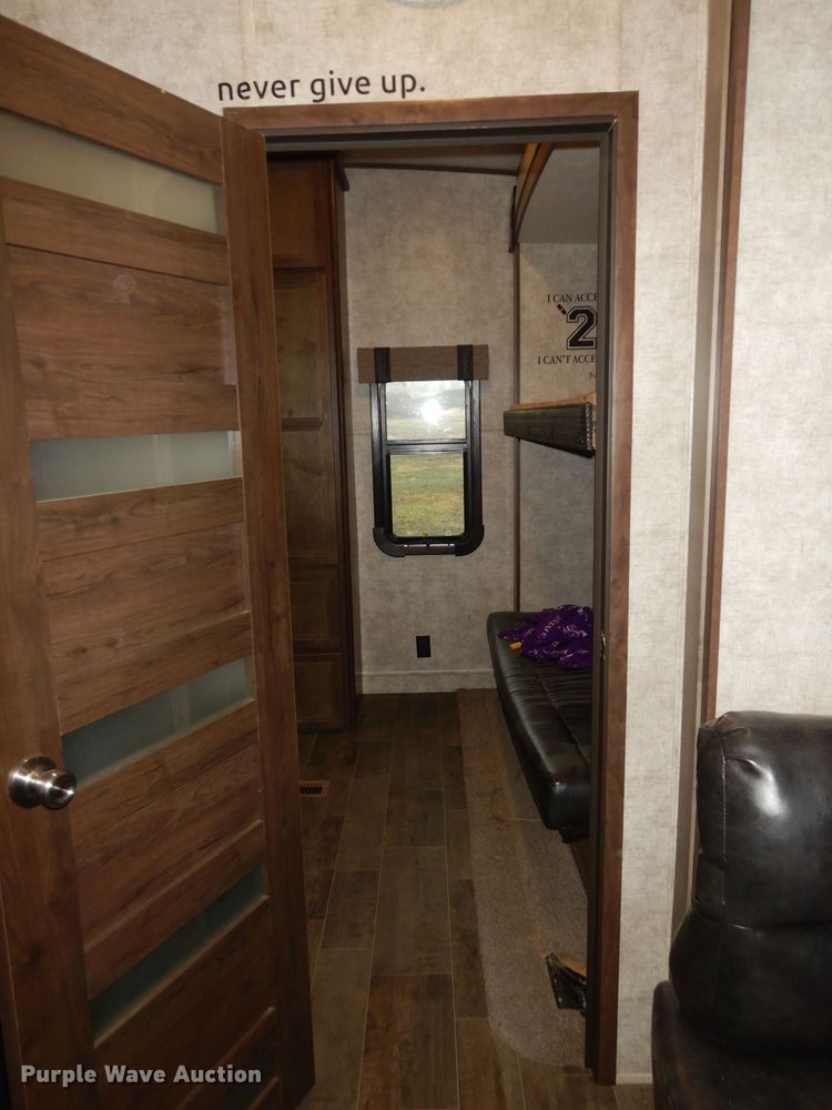 image for item DI6972 2018 Open Range 427BHS  camper