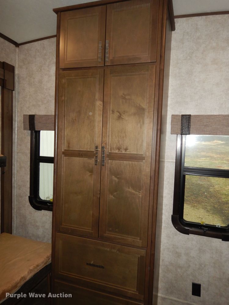 image for item DI6972 2018 Open Range 427BHS  camper