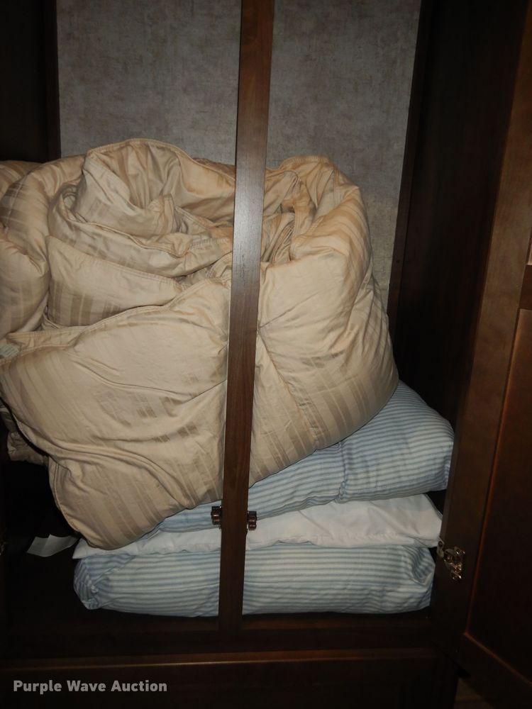 image for item DI6972 2018 Open Range 427BHS  camper