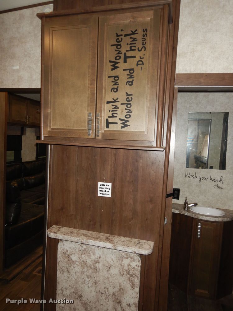 image for item DI6972 2018 Open Range 427BHS  camper