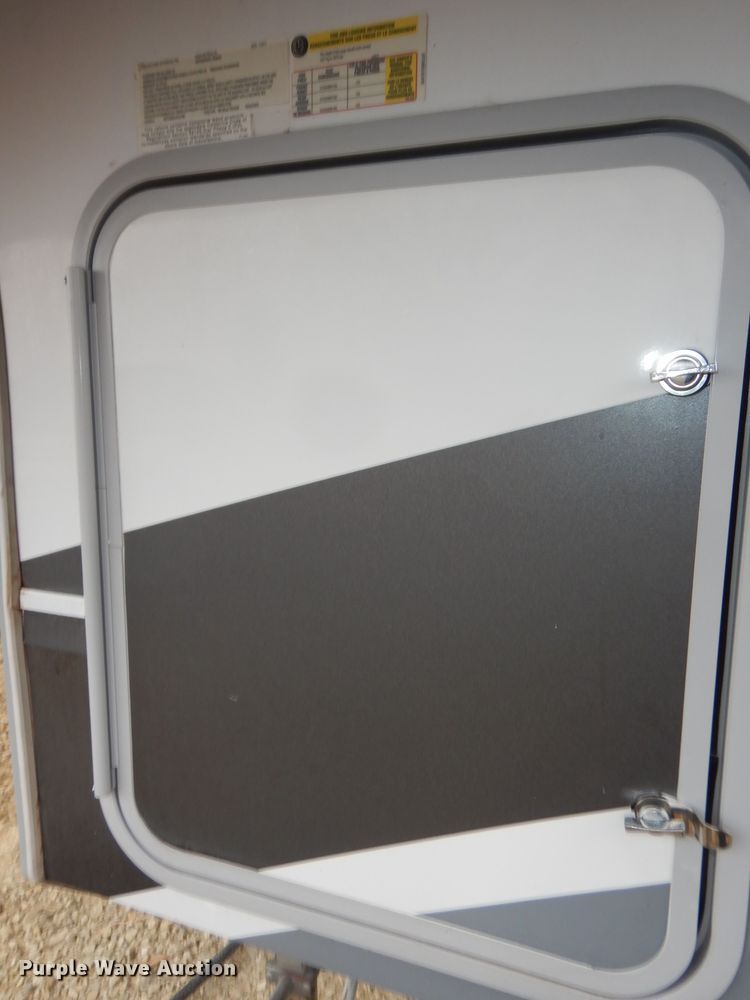 image for item DI6972 2018 Open Range 427BHS  camper