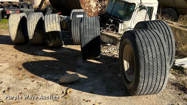 image for item DK7183 (8) wheels and tires