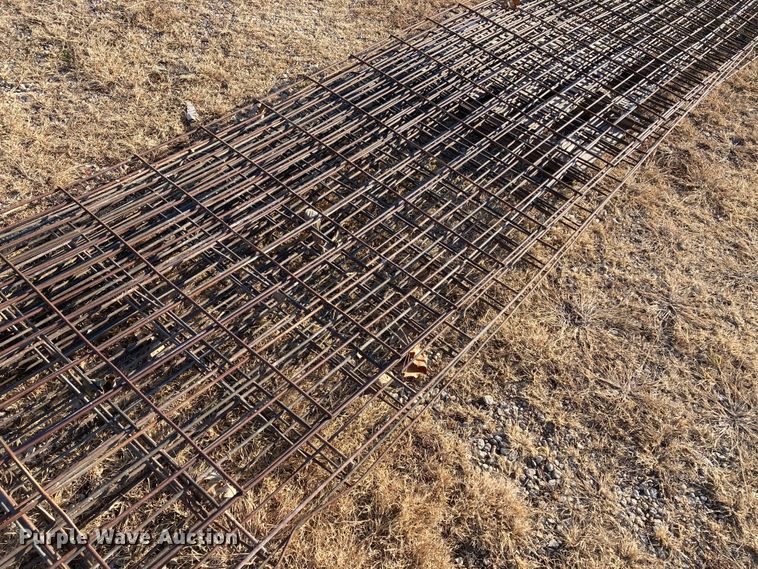 image for item DL2264 Fencing materials