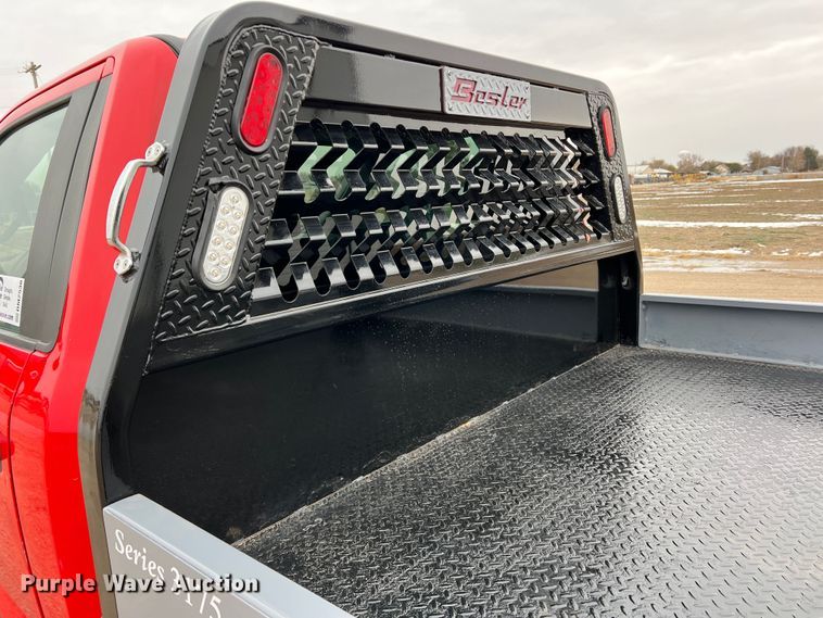 image for item DM2530 2017 Ford F350 Super Duty  bale bed pickup truck