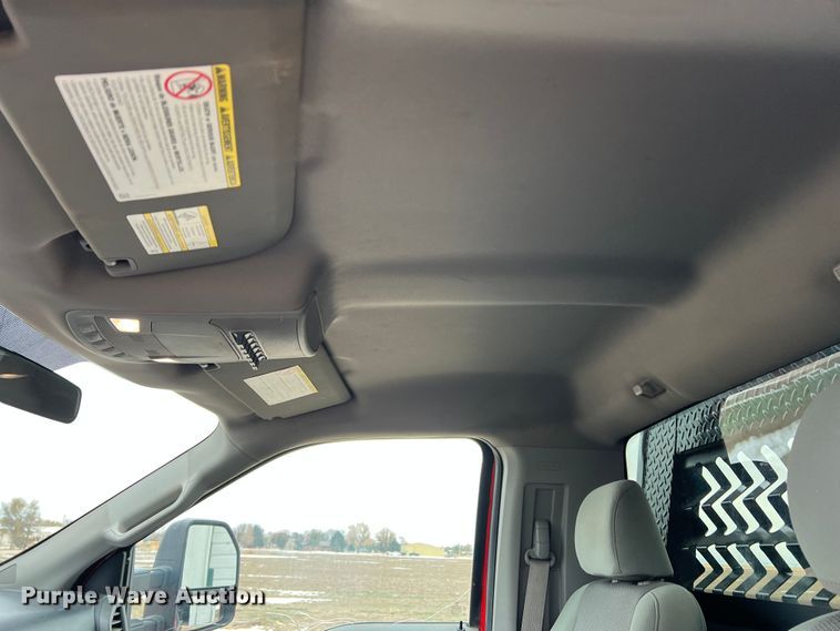 image for item DM2530 2017 Ford F350 Super Duty  bale bed pickup truck