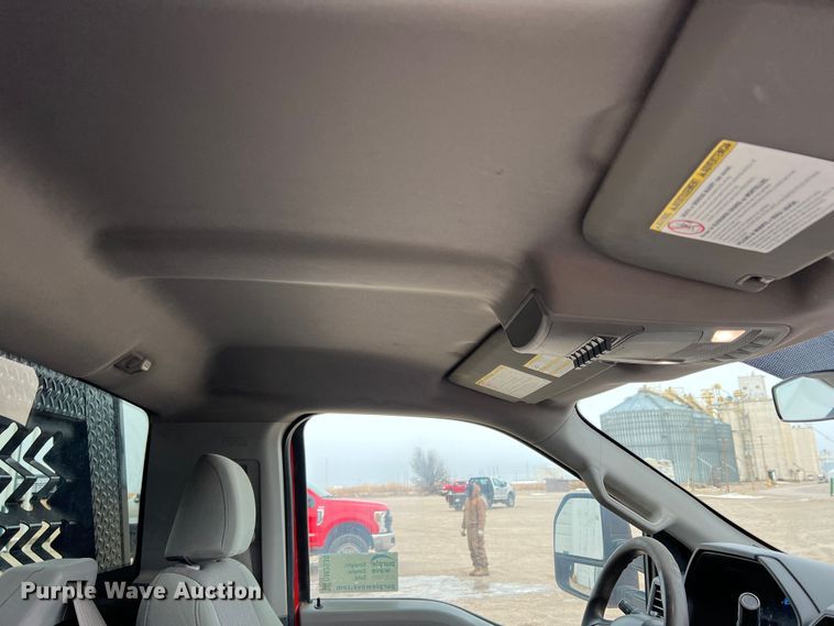 image for item DM2530 2017 Ford F350 Super Duty  bale bed pickup truck