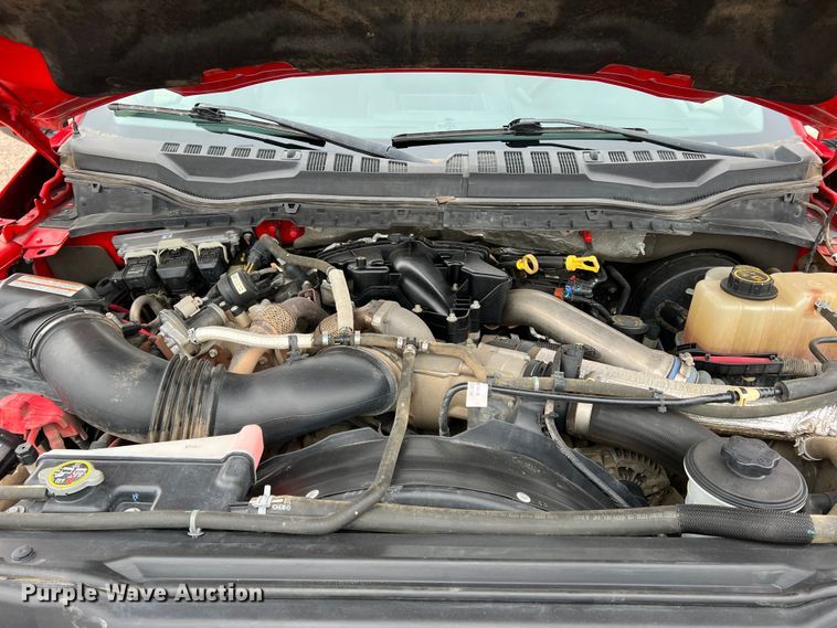 image for item DM2530 2017 Ford F350 Super Duty  bale bed pickup truck