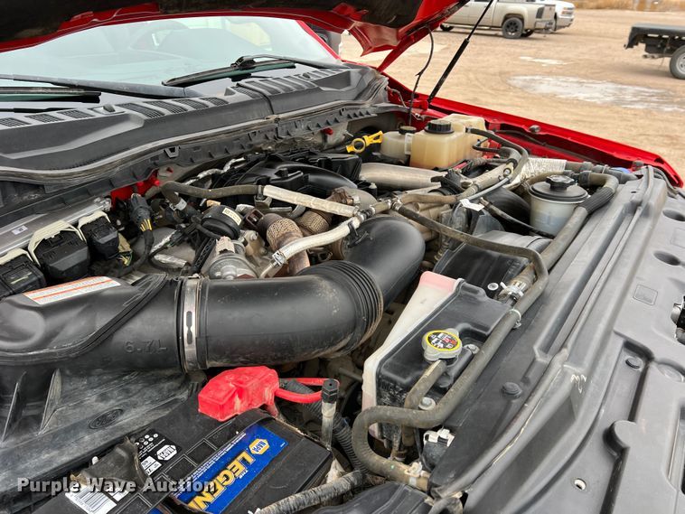 image for item DM2530 2017 Ford F350 Super Duty  bale bed pickup truck