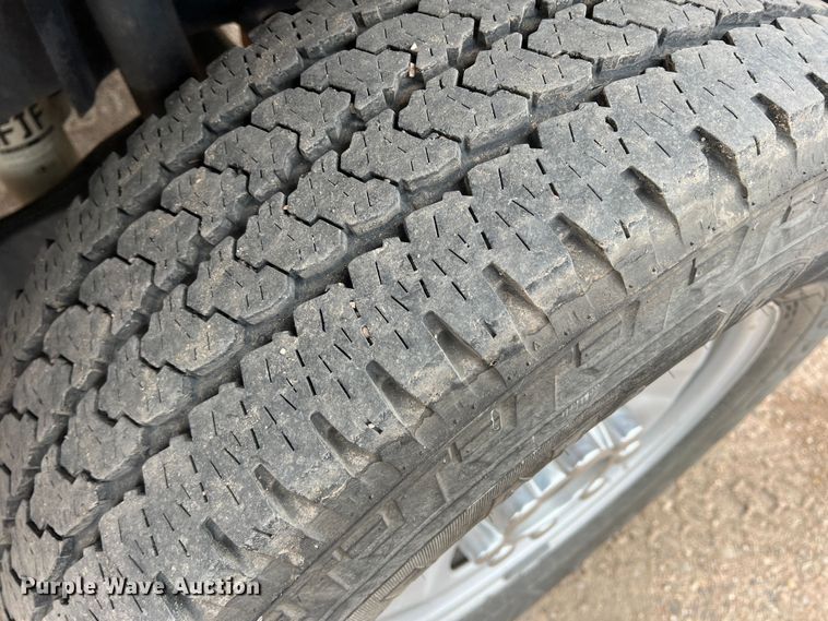 image for item DM2530 2017 Ford F350 Super Duty  bale bed pickup truck