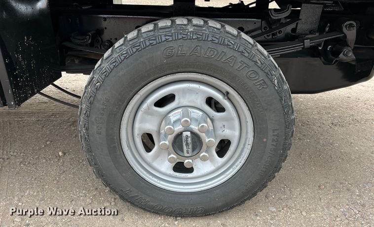 image for item DM2530 2017 Ford F350 Super Duty  bale bed pickup truck