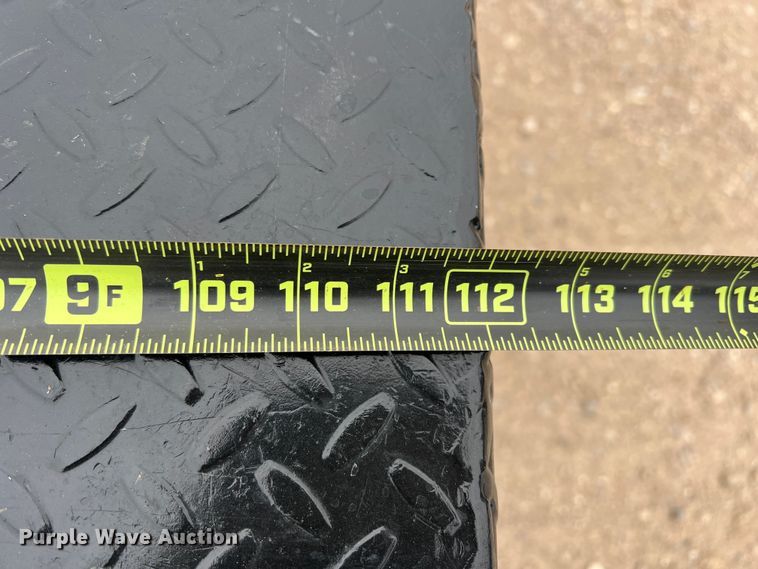 image for item DM2531 2017 Ford  F350 Super Duty  flatbed pickup truck