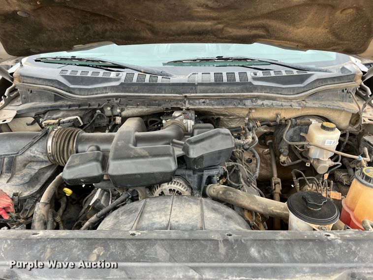 image for item DM2531 2017 Ford  F350 Super Duty  flatbed pickup truck