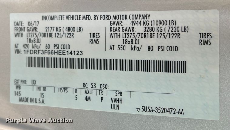 image for item DM2531 2017 Ford  F350 Super Duty  flatbed pickup truck