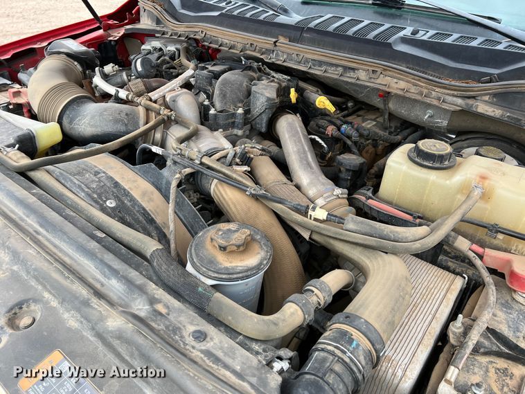 image for item DM2538 2019 Ford  F350 Super Duty  flatbed pickup truck