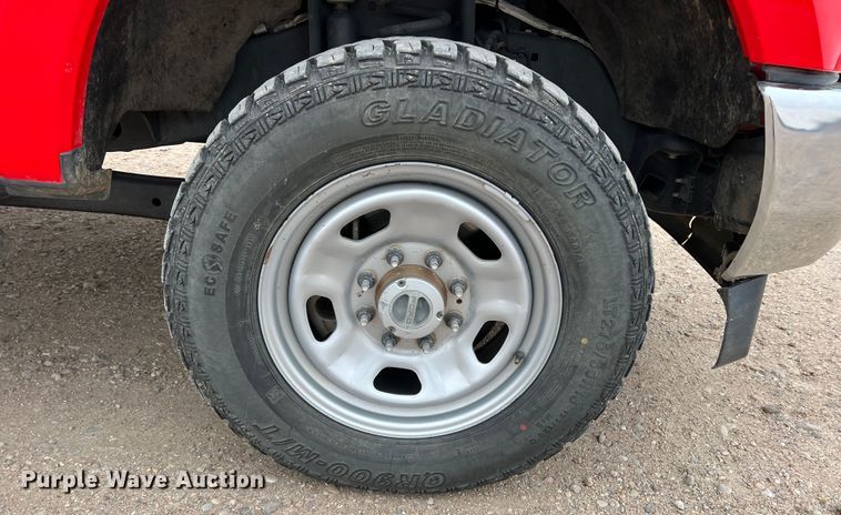 image for item DM2538 2019 Ford  F350 Super Duty  flatbed pickup truck