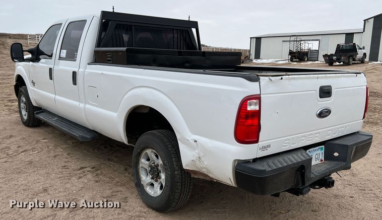 image for item DM2539 2016 Ford F350 Super Duty  Crew Cab pickup truck