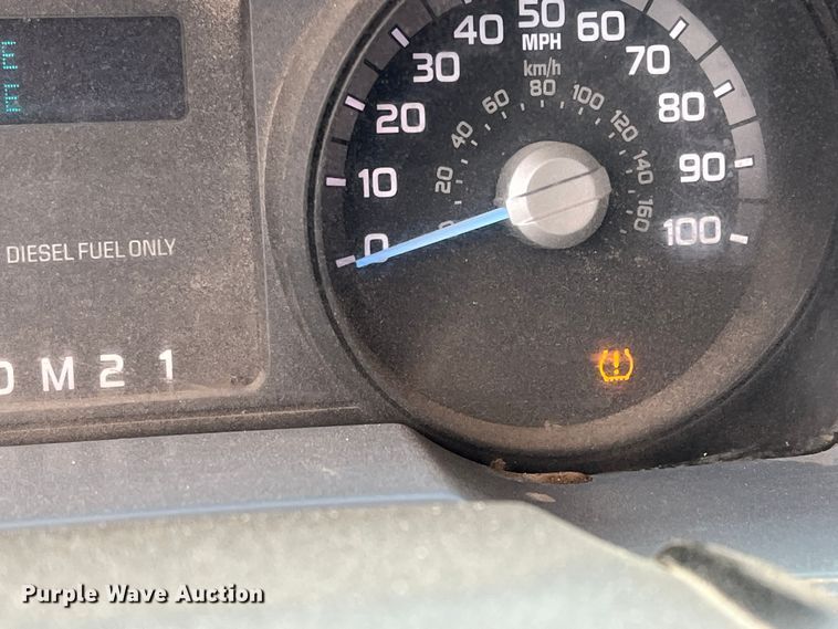 image for item DM2539 2016 Ford F350 Super Duty  Crew Cab pickup truck