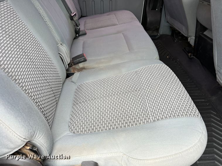 image for item DM2539 2016 Ford F350 Super Duty  Crew Cab pickup truck