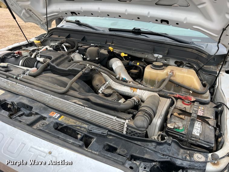 image for item DM2539 2016 Ford F350 Super Duty  Crew Cab pickup truck