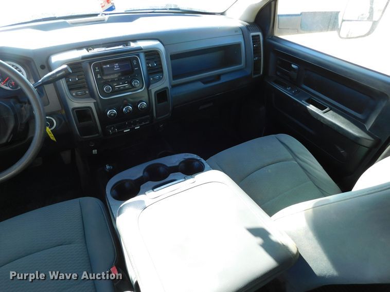 image for item DM2549 2013 Dodge Ram 5500  Crew Cab flatbed truck