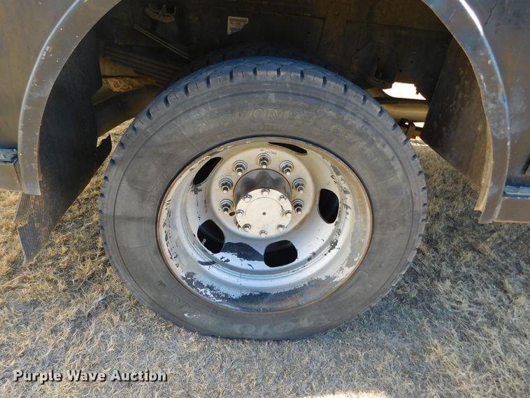 image for item DM2549 2013 Dodge Ram 5500  Crew Cab flatbed truck