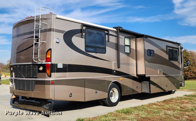 image for item DM4848 2004 Fleetwood  RV