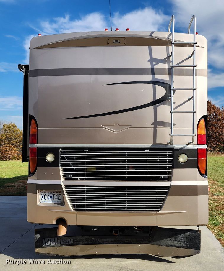 image for item DM4848 2004 Fleetwood  RV