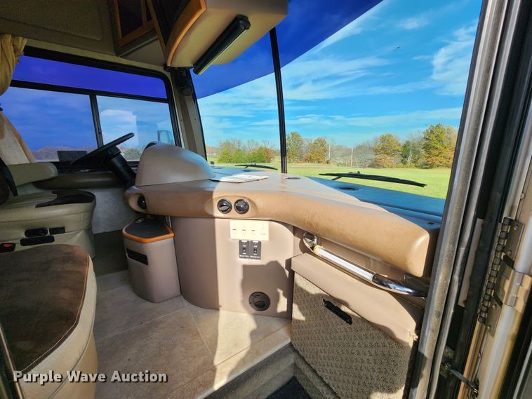 image for item DM4848 2004 Fleetwood  RV