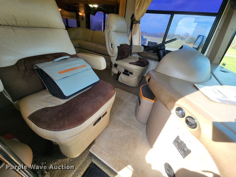 image for item DM4848 2004 Fleetwood  RV