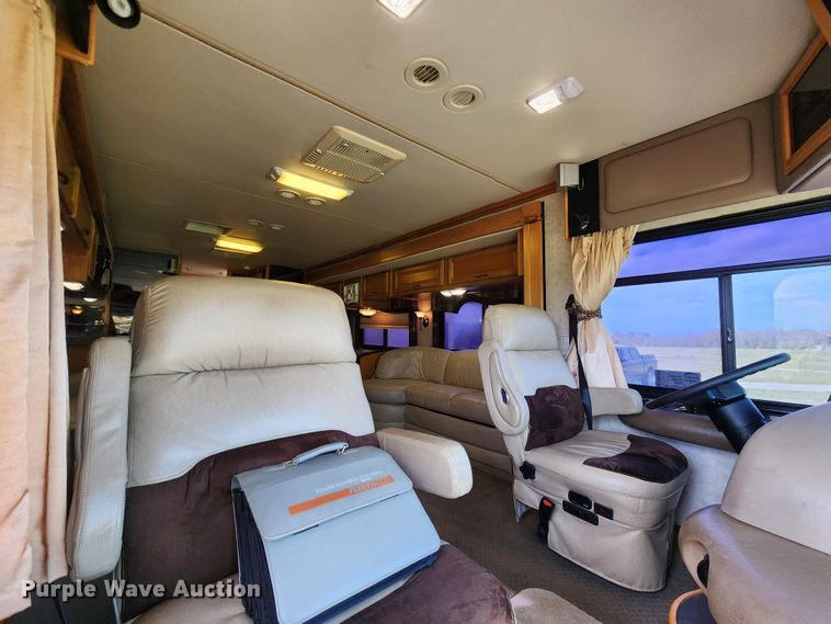 image for item DM4848 2004 Fleetwood  RV