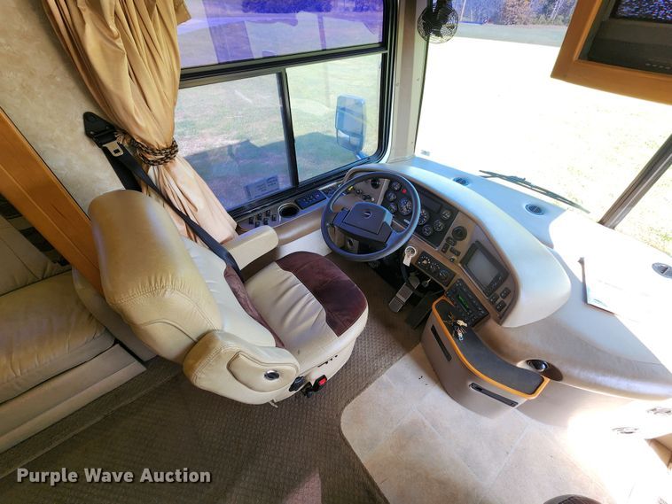 image for item DM4848 2004 Fleetwood  RV