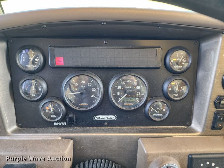 image for item DM4848 2004 Fleetwood  RV