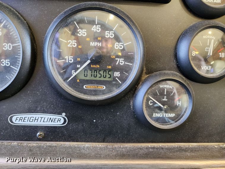 image for item DM4848 2004 Fleetwood  RV