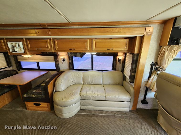 image for item DM4848 2004 Fleetwood  RV