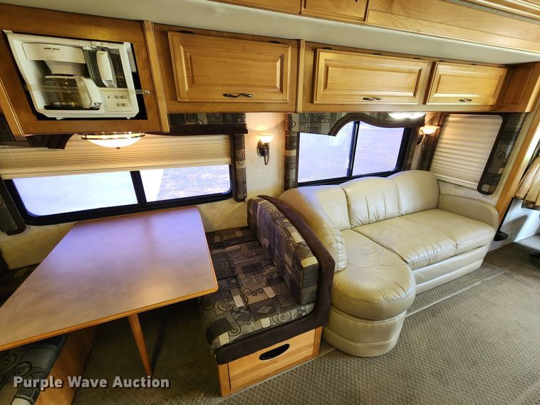 image for item DM4848 2004 Fleetwood  RV