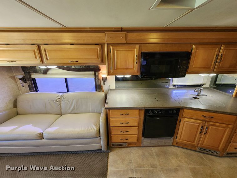 image for item DM4848 2004 Fleetwood  RV